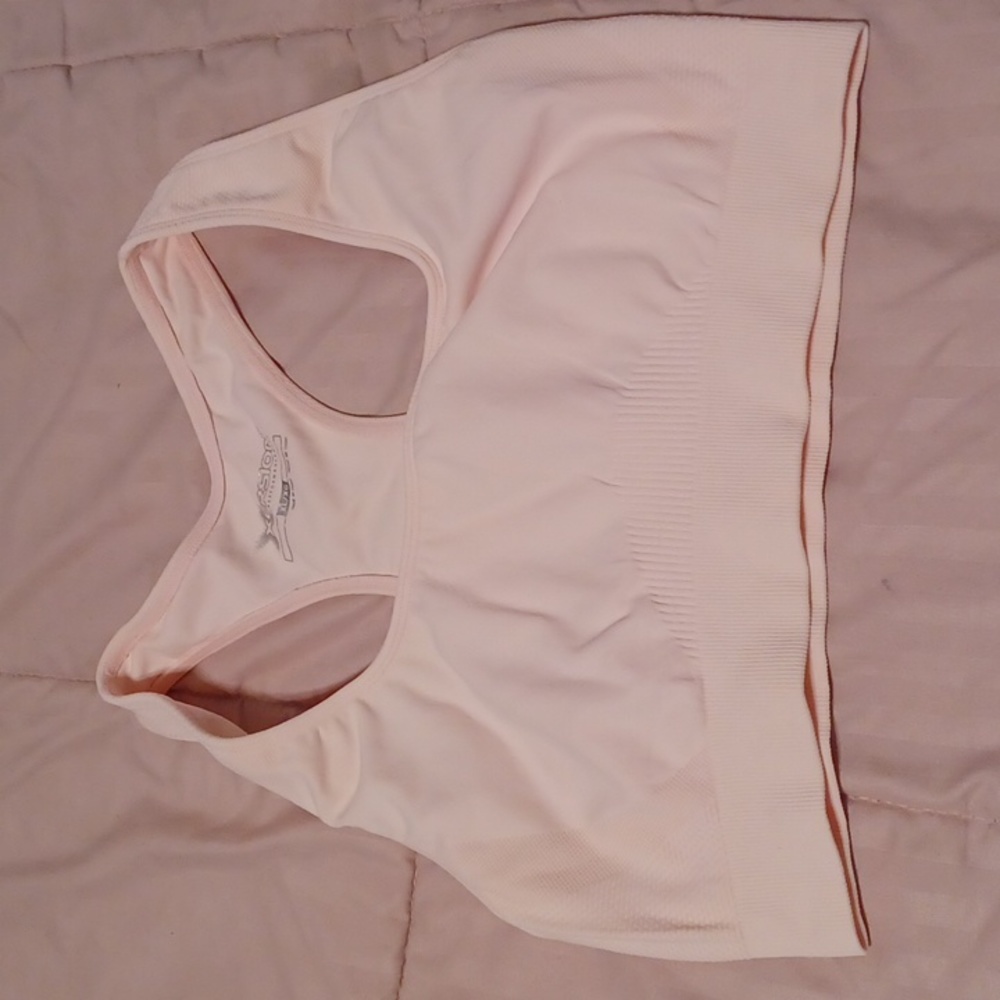Fruit of the Loom sports bras - Picture 2 of 12